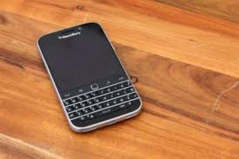 Blackberry Classic Segunda Mão em bom estado