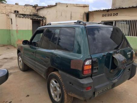 Vendo meu rav 4 manual motor seco nunca se abriu