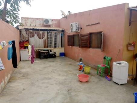 Moradia T3 a venda
Golfe 2 junto ao Quintalão do Petro