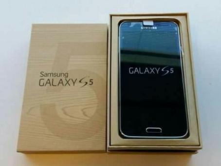 Está em promoção os smartphones da Samsung galaxy s5 novinhos genuinos nas suas respectivas caixas. 